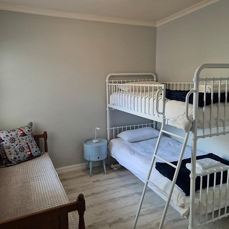 Sage At Whale Cove - Sea Facing Apartment De Kelders Extérieur photo