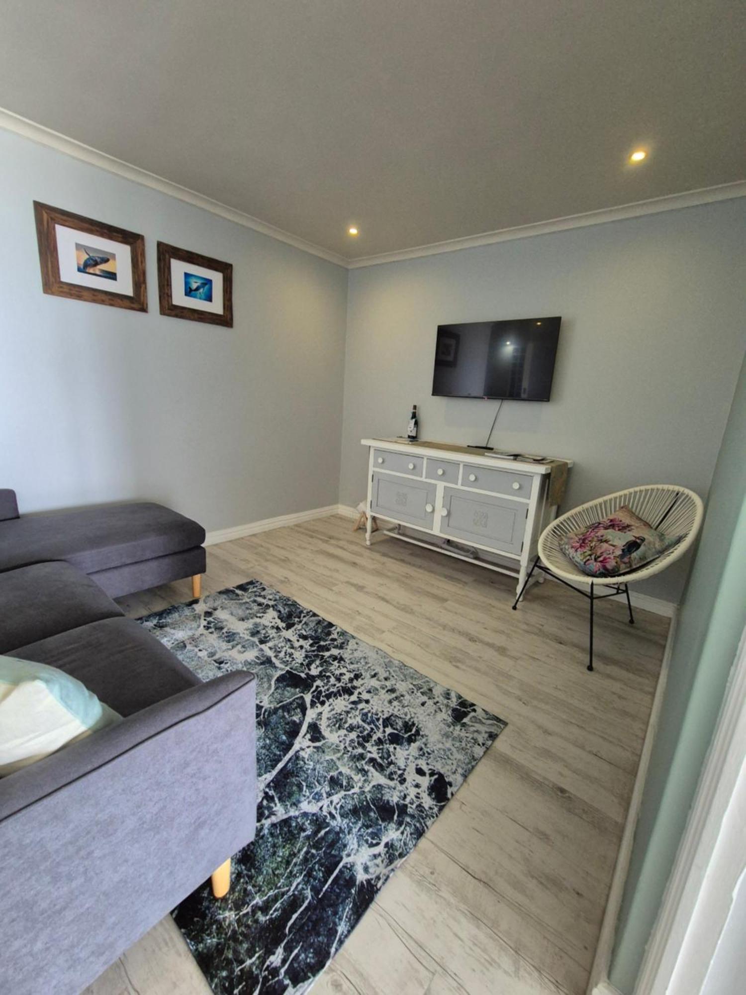 Sage At Whale Cove - Sea Facing Apartment De Kelders Extérieur photo